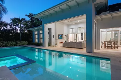 Exterior - 452 Putter Point Dr, Naples, FL 34103 photo 3 of 6
