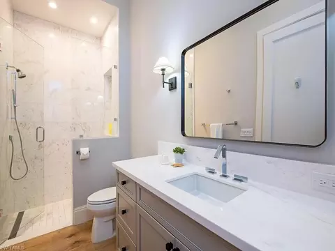 Bath - 452 Putter Point Dr, Naples, FL 34103 photo 5 of 5