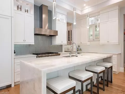 Kitchen - 452 Putter Point Dr, Naples, FL 34103 photo 2 of 4