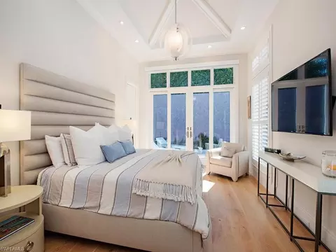 Bedroom - 452 Putter Point Dr, Naples, FL 34103 photo 3 of 3