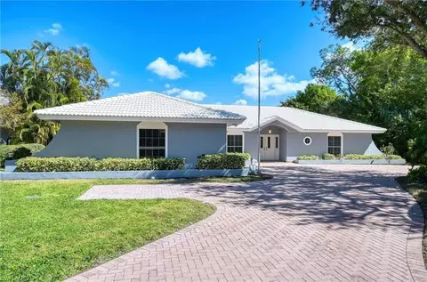 740 Bald Eagle Dr #40, Naples, FL 34105