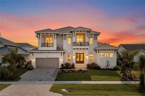 860 Banyan Ct, Marco Island, FL 34145