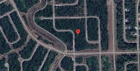709 Eugene Cernan Dr, Labelle, FL 33935 photo 2