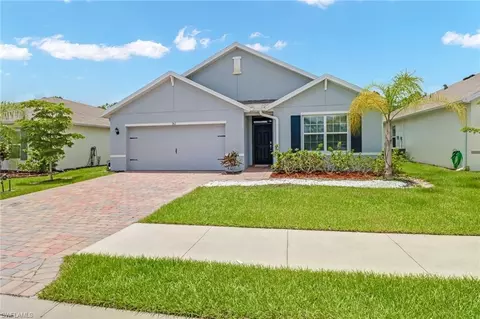 742 Hadley Pl W, Naples, FL 34104
