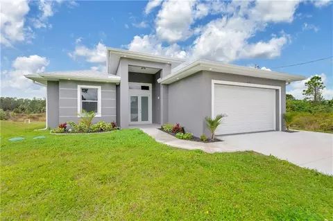 650 Kraft St, Lehigh Acres, FL 33974