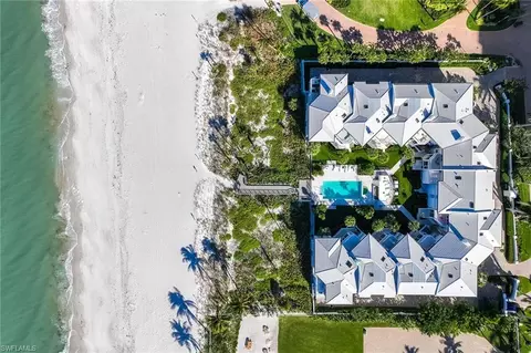 70 Seagate Dr, Naples, FL 34103