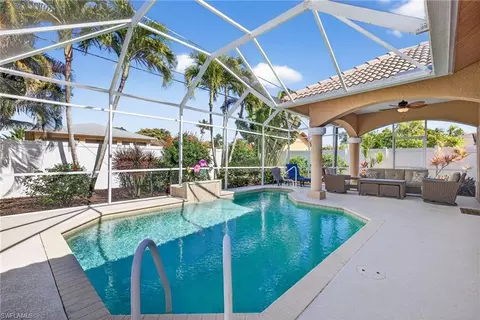 651 106th Ave N, Naples, FL 34108