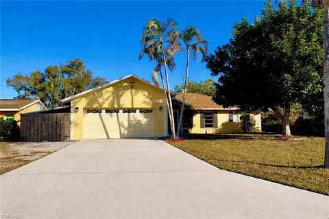 10192 Shade Tree Ct, Bonita Springs, FL 34135