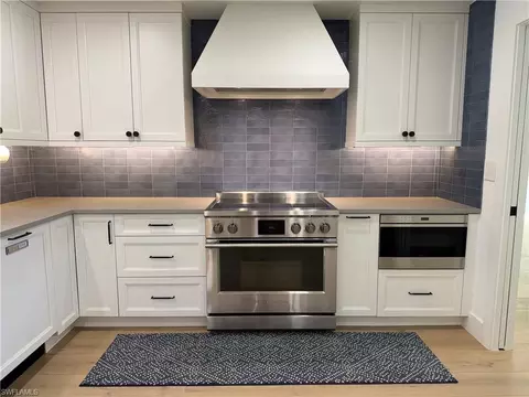 Kitchen - 695 Regatta Rd S, Naples, FL 34103 photo 3 of 4