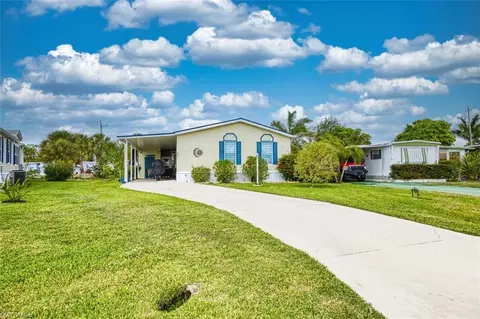 45 San Remo Cir, Naples, FL 34112