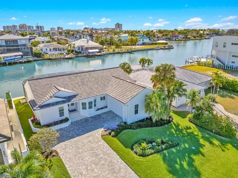 396 Conners Ave, Naples, FL 34108