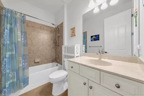 Bath - 16367 Halberry Ln, Naples, FL 34110 photo 4 of 4