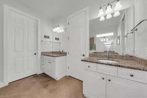 Bath - 16367 Halberry Ln, Naples, FL 34110 photo 3 of 4
