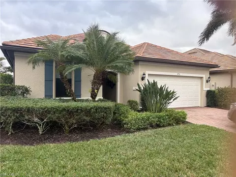 7255 Live Oak Dr, Naples, FL 34114