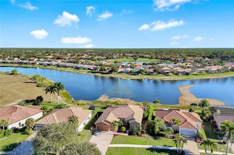 2143 Grove Dr, Naples, FL 34120