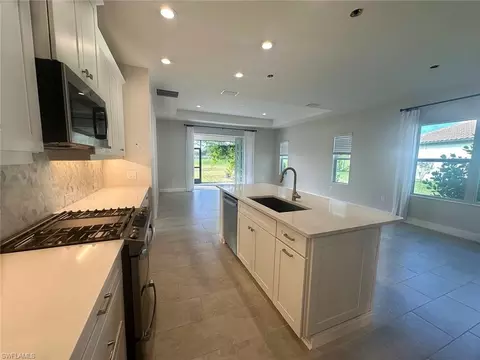 Kitchen - 4605 Centaurus Cir, Naples, FL 34120 photo 3 of 4