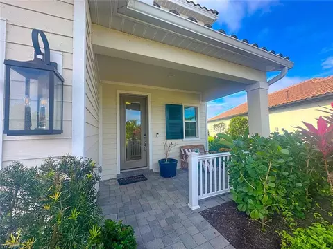 Exterior - 4605 Centaurus Cir, Naples, FL 34120 photo 4 of 14