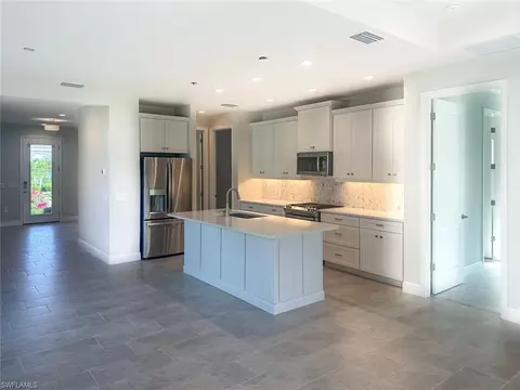 Kitchen - 4605 Centaurus Cir, Naples, FL 34120 photo 2 of 4