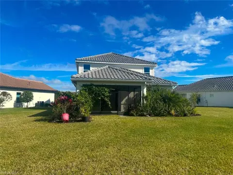 Exterior - 4605 Centaurus Cir, Naples, FL 34120 photo 8 of 14