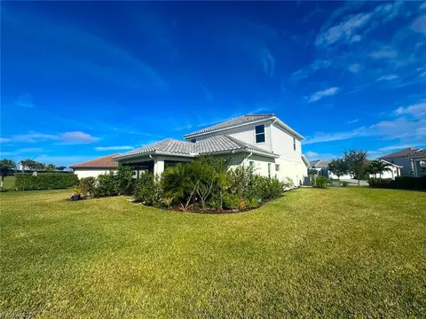 Exterior - 4605 Centaurus Cir, Naples, FL 34120 photo 10 of 14