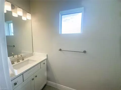 Bath - 4605 Centaurus Cir, Naples, FL 34120 photo 4 of 6