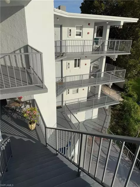 7105 W 13th Ave #402, Hialeah, FL 33014