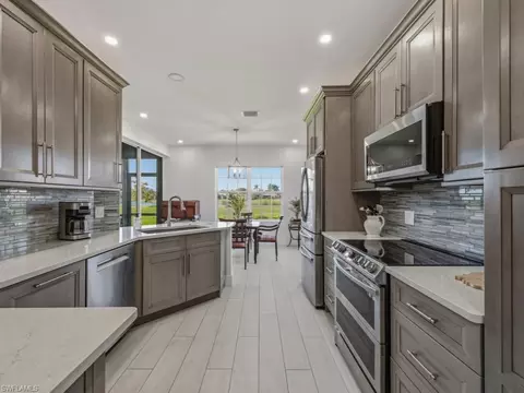 5927 Three Iron Dr #3102, Naples, FL 34110