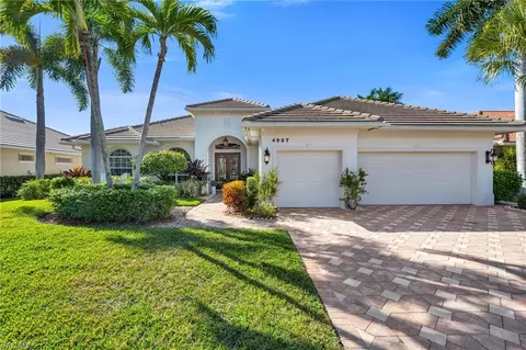 4967 Rustic Oaks Cir, Naples, FL 34105