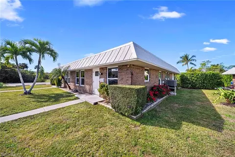 2858 Arbutus St #F1, Naples, FL 34112