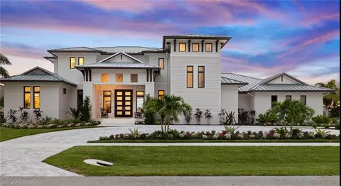 1113 Lamplighter Ct, Marco Island, FL 34145