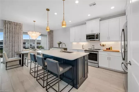 2609 Seychelles Cir #1607, Naples, FL 34112