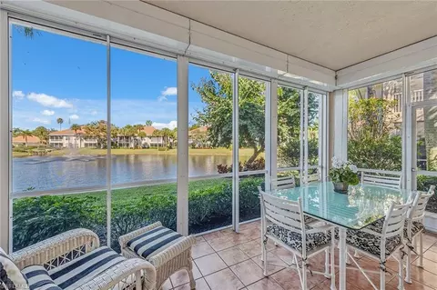 8445 Abbington Cir #712, Naples, FL 34108