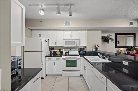 Kitchen - 1835 Florida Club Cir #3103, Naples, FL 34112 photo 2 of 3