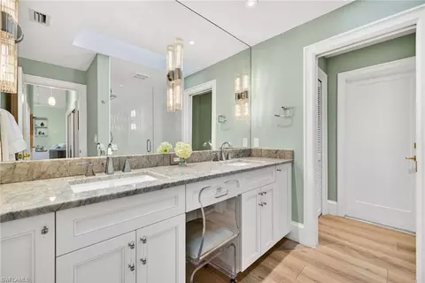 Bath - 5825 Cloudstone Ct, Naples, FL 34119 photo 3 of 4