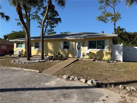 2855 Van Buren Ave, Naples, FL 34112