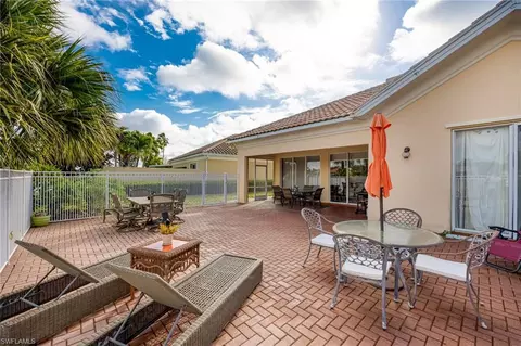 Exterior - 5405 Freeport Ln, Naples, FL 34119 photo 3 of 4