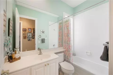Bath - 5405 Freeport Ln, Naples, FL 34119 photo 3 of 3