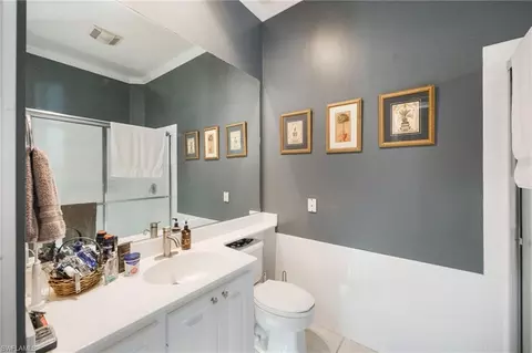 Bath - 5405 Freeport Ln, Naples, FL 34119 photo 2 of 3