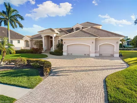 757 Bluebonnet Ct, Marco Island, FL 34145