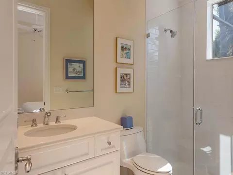Bath - 2170 Miramonte Way, Naples, FL 34105 photo 2 of 3