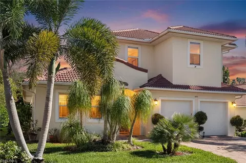 4778 Europa Dr, Naples, FL 34105