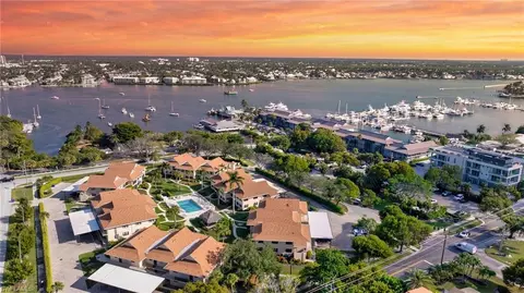 1100 9th St S #D201, Naples, FL 34102