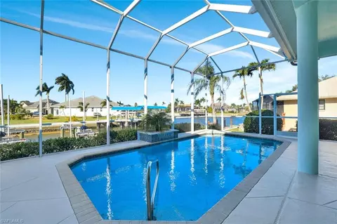 60 Anchor Ct, Marco Island, FL 34145