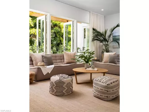 Living - 14 Sabre Ln, Naples, FL 34102 photo 2 of 4