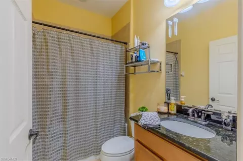 Bath - 1674 Serrano Cir, Naples, FL 34105 photo 2 of 3