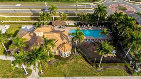 View/Area - 1674 Serrano Cir, Naples, FL 34105 photo 3 of 3