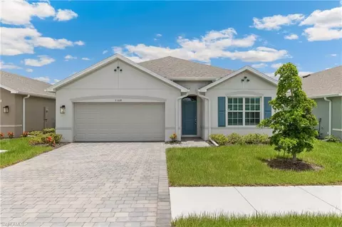 52 Karen Ave S, Lehigh Acres, FL 33976
