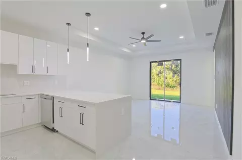 843 Duplex St E, Lehigh Acres, FL 33974 photo 5