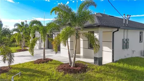 843 Duplex St E, Lehigh Acres, FL 33974 photo 2