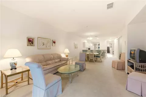 4843 Hampshire Ct #106, Naples, FL 34112